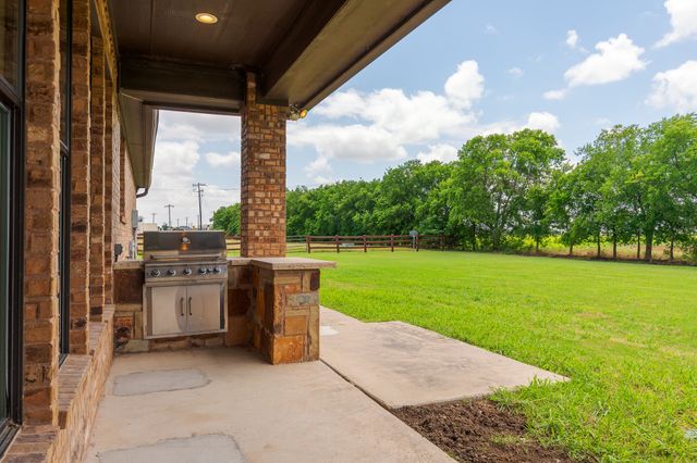 3400 N Preston Lakes Drive, Celina, TX 75009