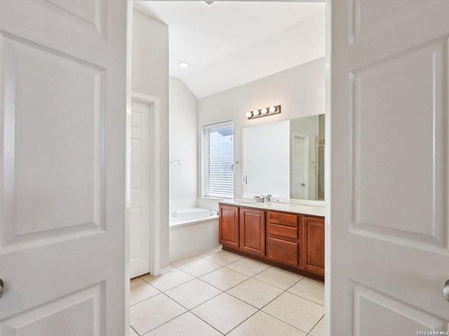 4723 River Rock, San Antonio, TX 78251