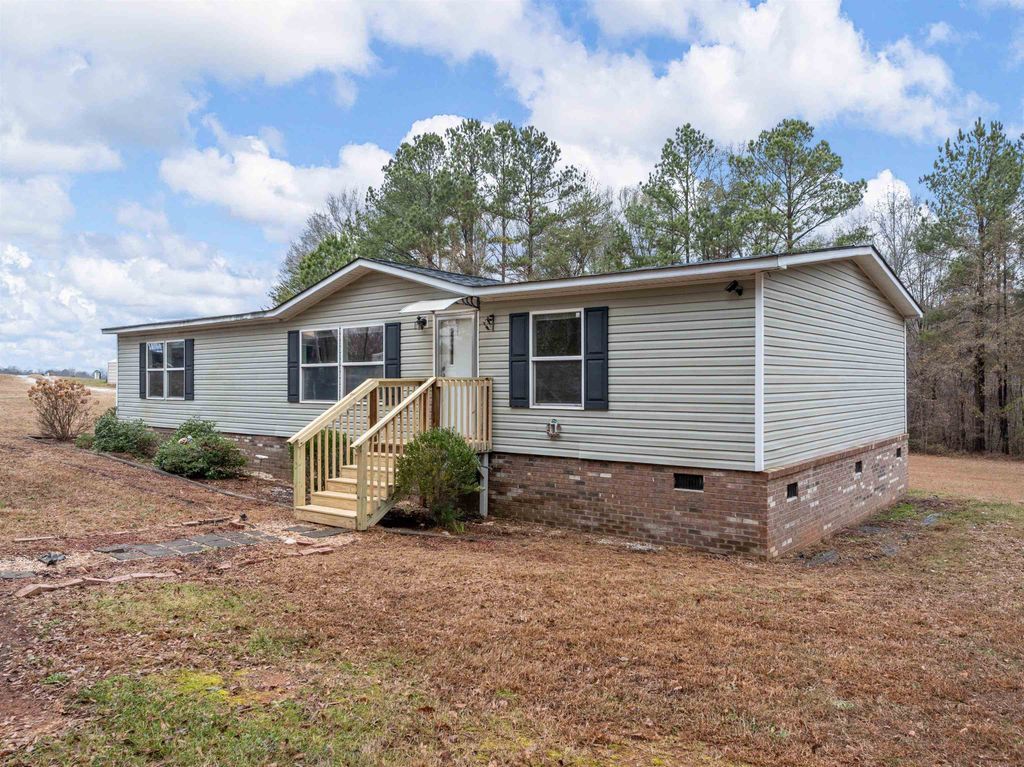 808 Old Buffalo Church Road, Blacksburg, SC 29702