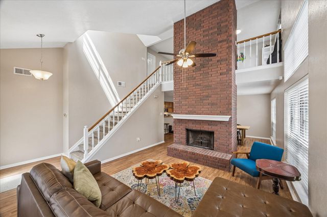 6915 Redwood Falls Drive, Pasadena, TX 77505