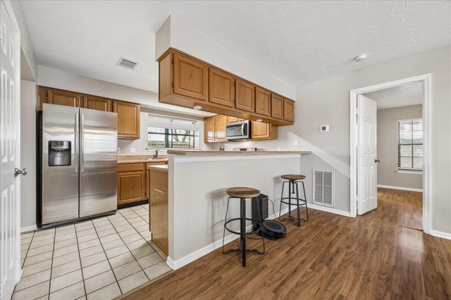 6915 Redwood Falls Drive, Pasadena, TX 77505