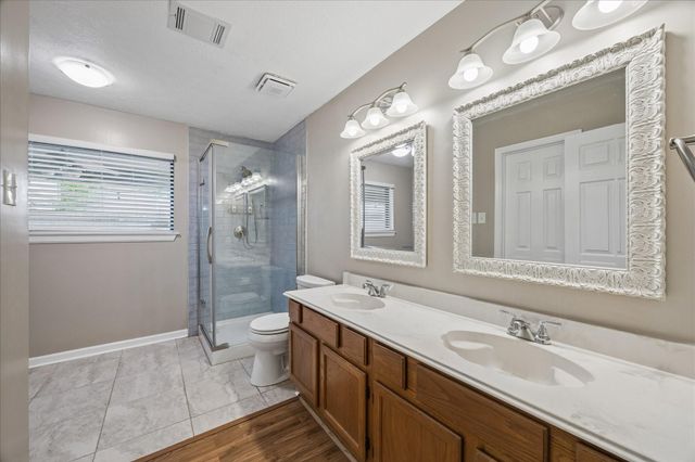 6915 Redwood Falls Drive, Pasadena, TX 77505