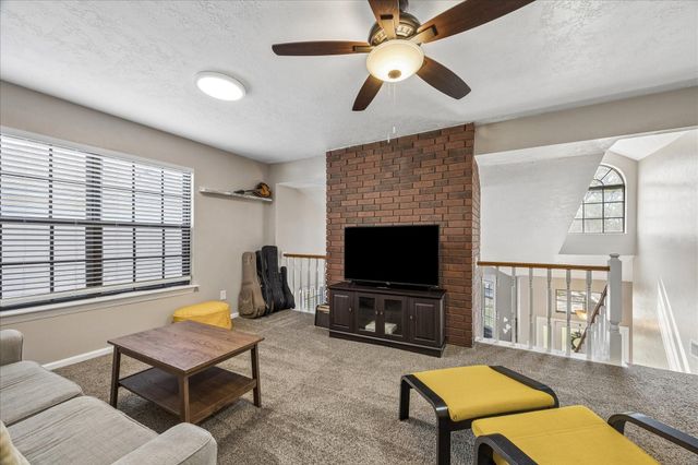 6915 Redwood Falls Drive, Pasadena, TX 77505