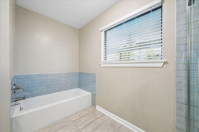 6915 Redwood Falls Drive, Pasadena, TX 77505