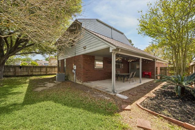 6915 Redwood Falls Drive, Pasadena, TX 77505