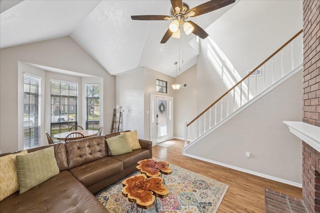 6915 Redwood Falls Drive, Pasadena, TX 77505