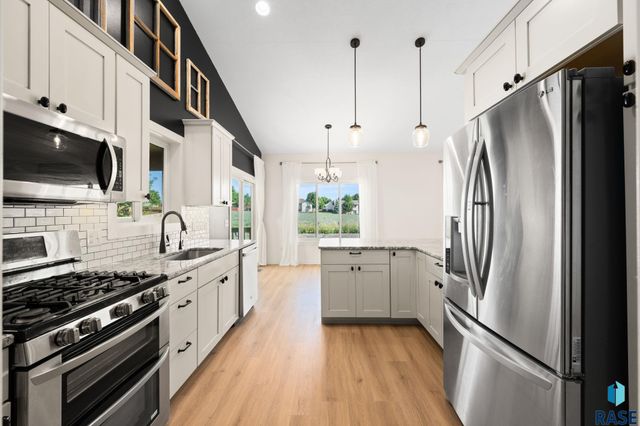 2700 E Palmer St Street, Brandon, SD 57005