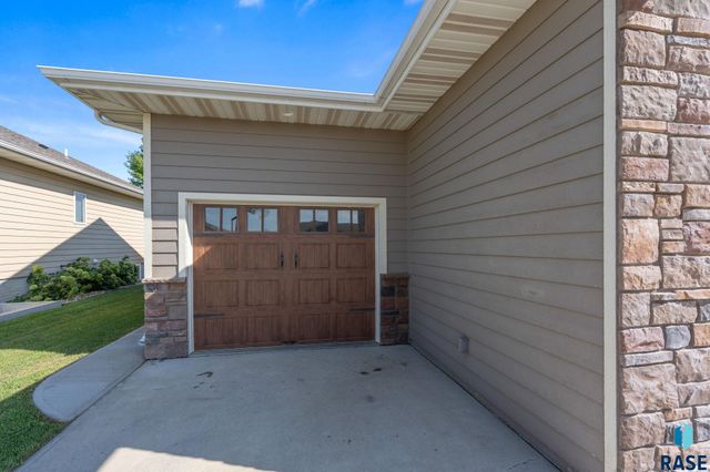 2700 E Palmer St Street, Brandon, SD 57005