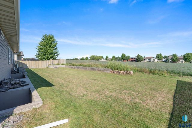 2700 E Palmer St Street, Brandon, SD 57005