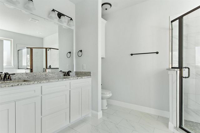 2117 Avenue B, Grand Prairie, TX 75051