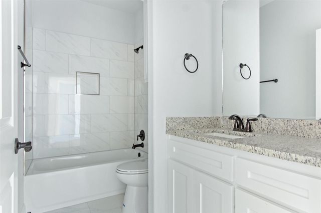 2117 Avenue B, Grand Prairie, TX 75051
