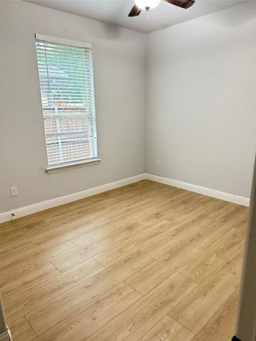 2117 Avenue B, Grand Prairie, TX 75051