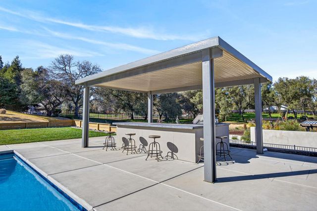 3360 Cherokee Trl, Loomis, CA 95650