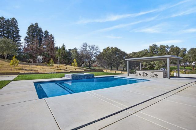 3360 Cherokee Trl, Loomis, CA 95650