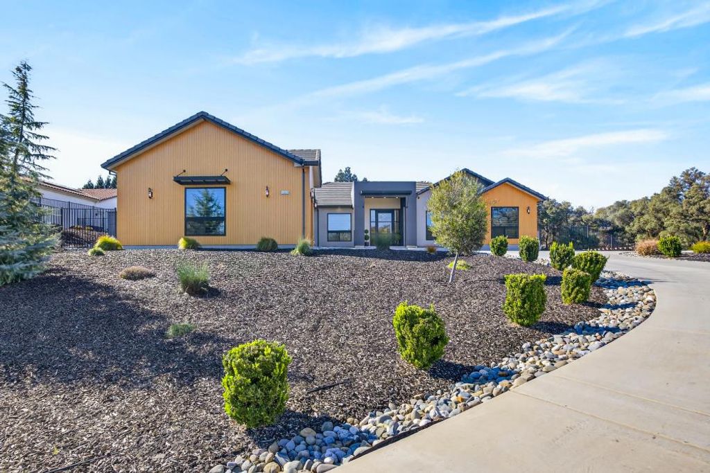 3360 Cherokee Trl, Loomis, CA 95650