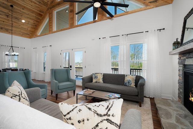 170 Oak Wood Lane, Ellijay, GA 30540