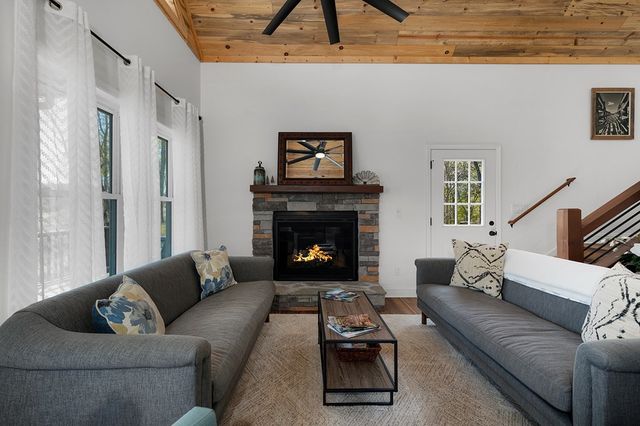 170 Oak Wood Lane, Ellijay, GA 30540