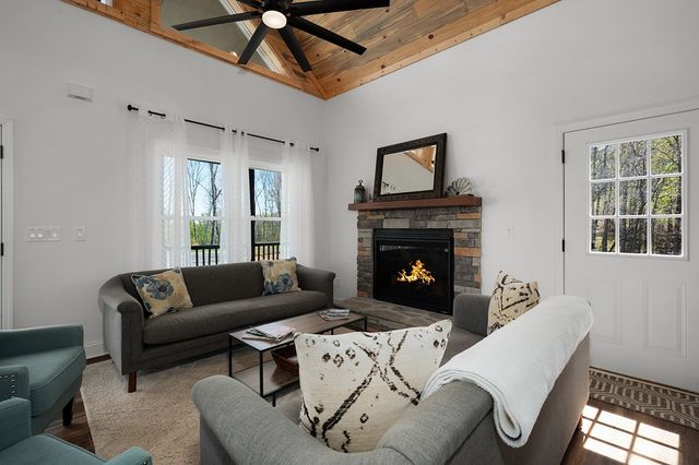 170 Oak Wood Lane, Ellijay, GA 30540