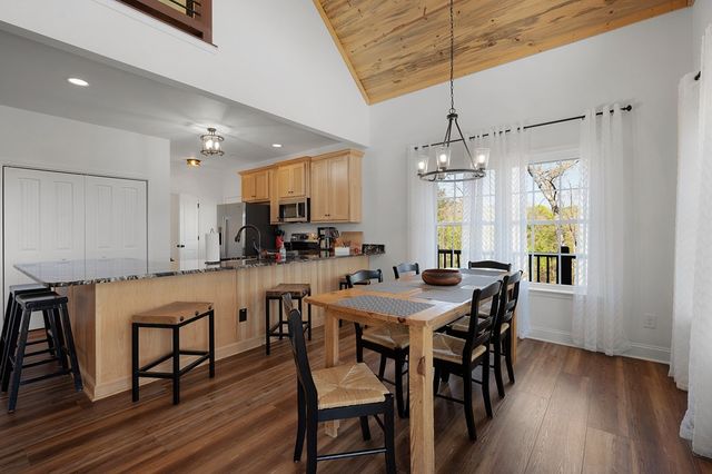 170 Oak Wood Lane, Ellijay, GA 30540