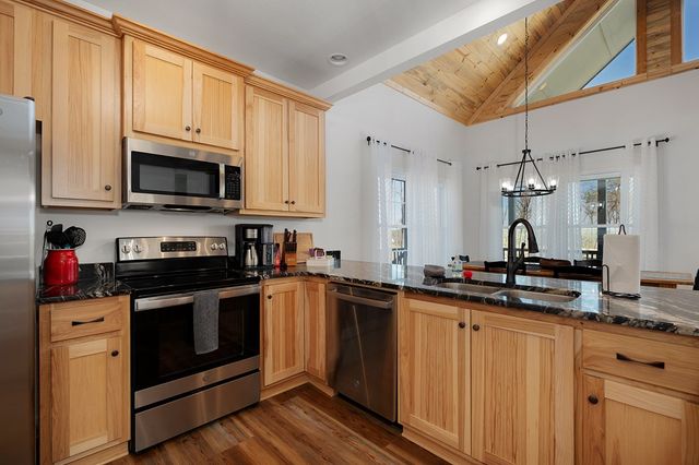 170 Oak Wood Lane, Ellijay, GA 30540