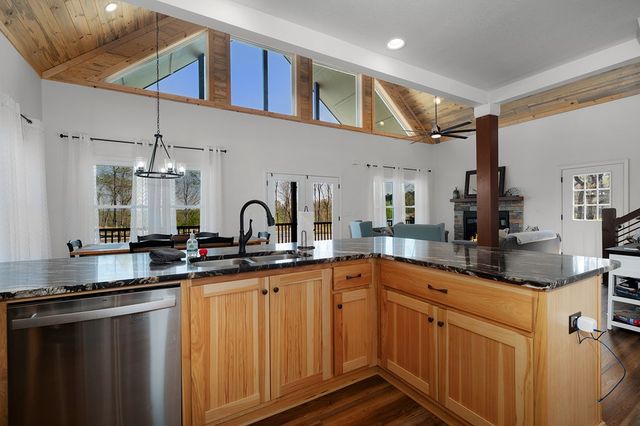 170 Oak Wood Lane, Ellijay, GA 30540