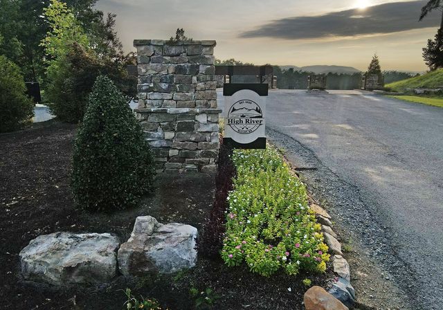 170 Oak Wood Lane, Ellijay, GA 30540