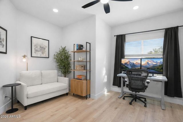 3006 N 37TH Street 4, Phoenix, AZ 85018