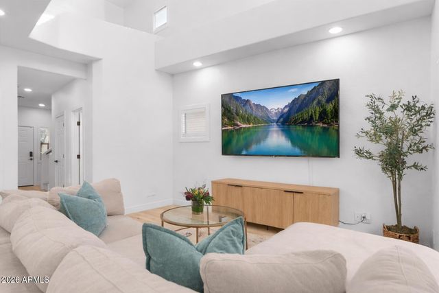 3006 N 37TH Street 4, Phoenix, AZ 85018