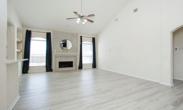 17935 Gable Oak Lane, Cypress, TX 77433