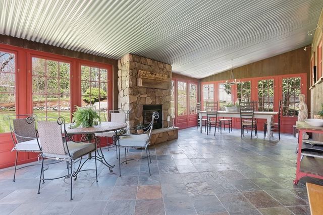 330 Lowell Road, Concord, MA 01742