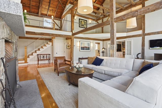 330 Lowell Road, Concord, MA 01742