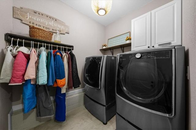 414 N Randolph Street, Pleasant Hill, MO 64080