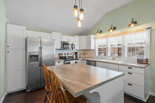 414 N Randolph Street, Pleasant Hill, MO 64080