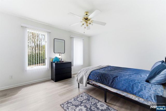 8 Danielle Drive, Wayne, NJ 07470