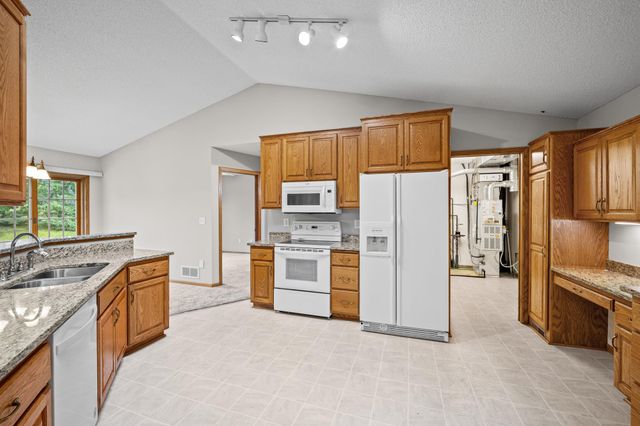 3801 Impatiens Lane N, Brooklyn Park, MN 55443