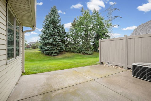 3801 Impatiens Lane N, Brooklyn Park, MN 55443