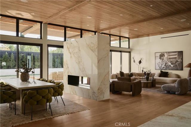 23740 Killion Street, Woodland Hills, CA 91367