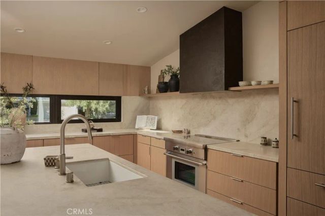 23740 Killion Street, Woodland Hills, CA 91367
