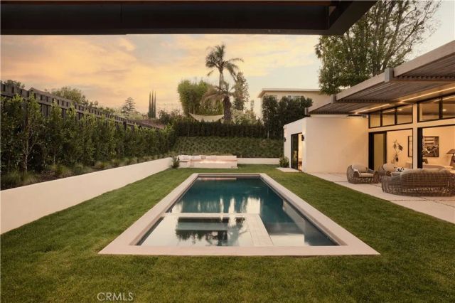 23740 Killion Street, Woodland Hills, CA 91367