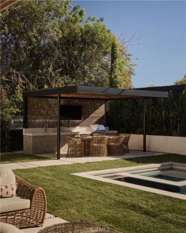 23740 Killion Street, Woodland Hills, CA 91367