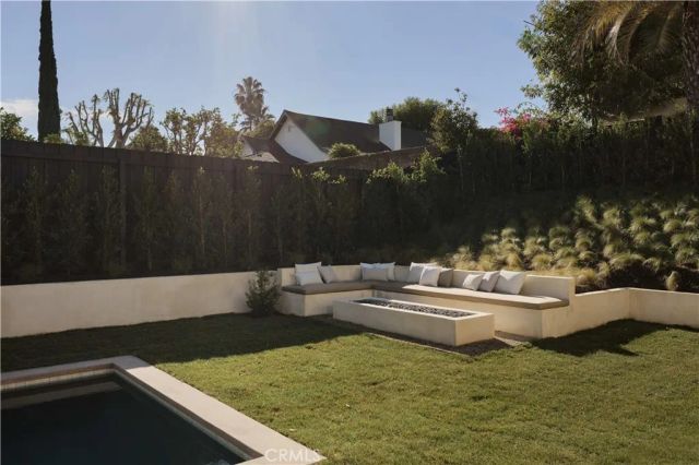 23740 Killion Street, Woodland Hills, CA 91367