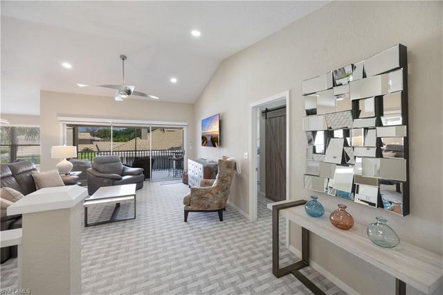 290 Emerald Bay CIR L5, Naples, FL 34110