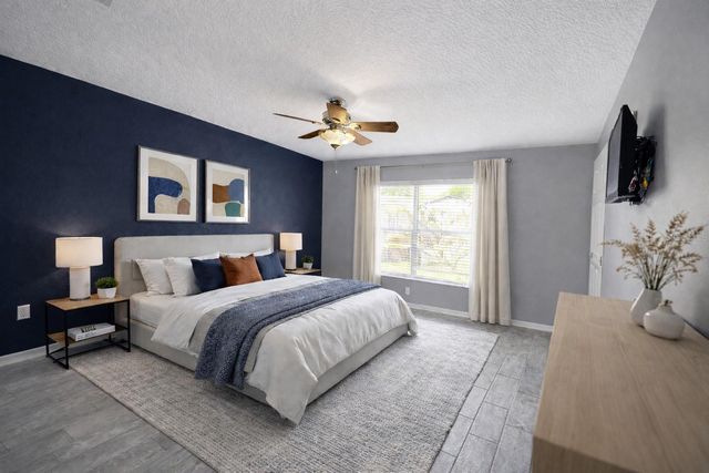 2329 SOUTH AVENUE, Leesburg, FL 34748