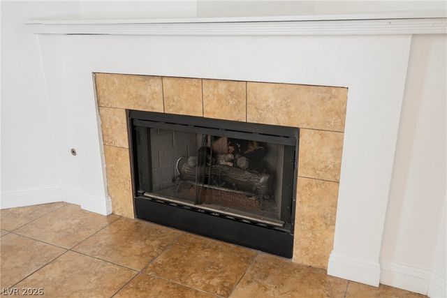 7628 Spruce Run Court, Las Vegas, NV 89128