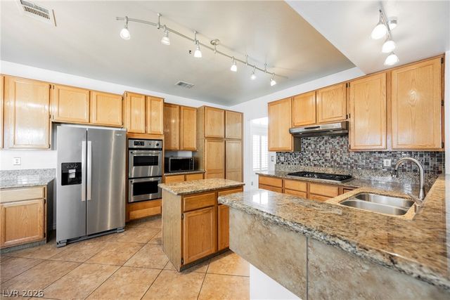 7628 Spruce Run Court, Las Vegas, NV 89128