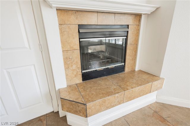 7628 Spruce Run Court, Las Vegas, NV 89128
