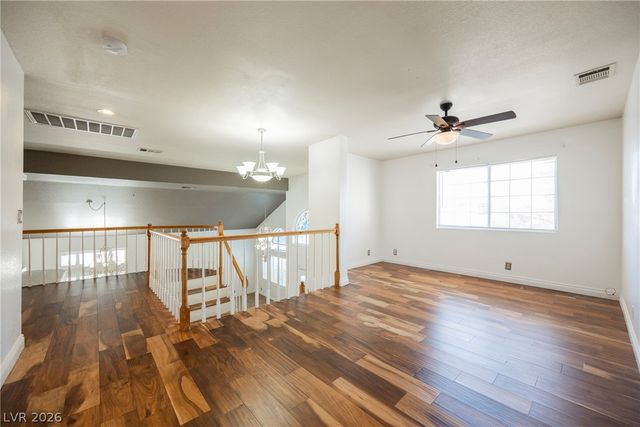 7628 Spruce Run Court, Las Vegas, NV 89128