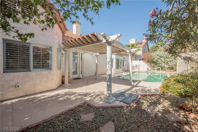 7628 Spruce Run Court, Las Vegas, NV 89128