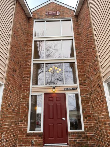 1332 Holgate Drive G5, Ballwin, MO 63021