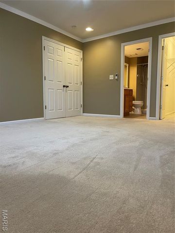 1332 Holgate Drive G5, Ballwin, MO 63021